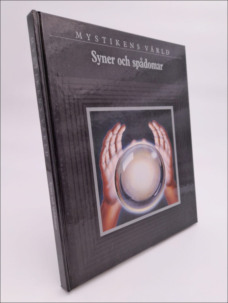 Ria Törngren : Syner och spådomar