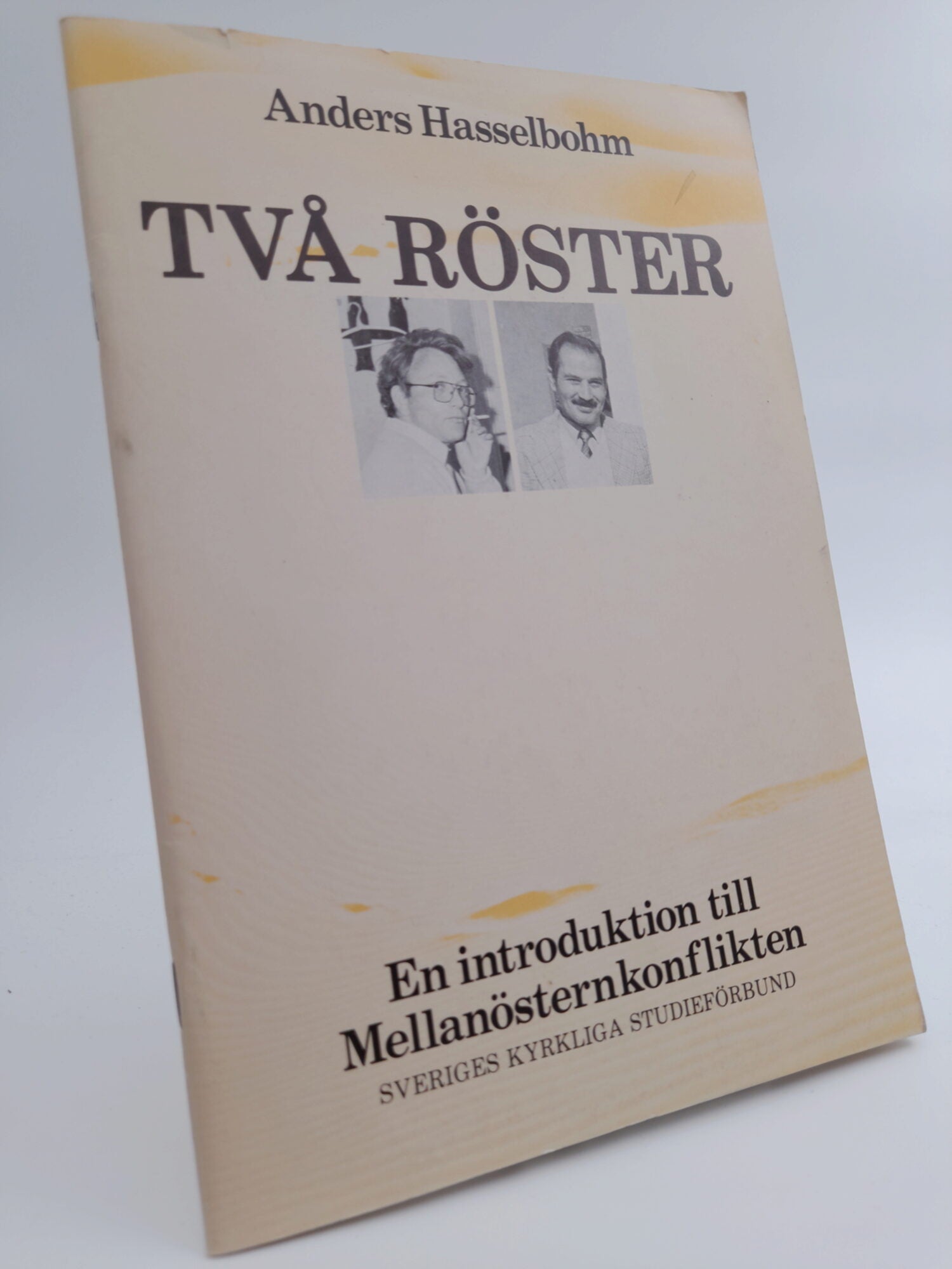 Anders Hasselbohm : Två röster