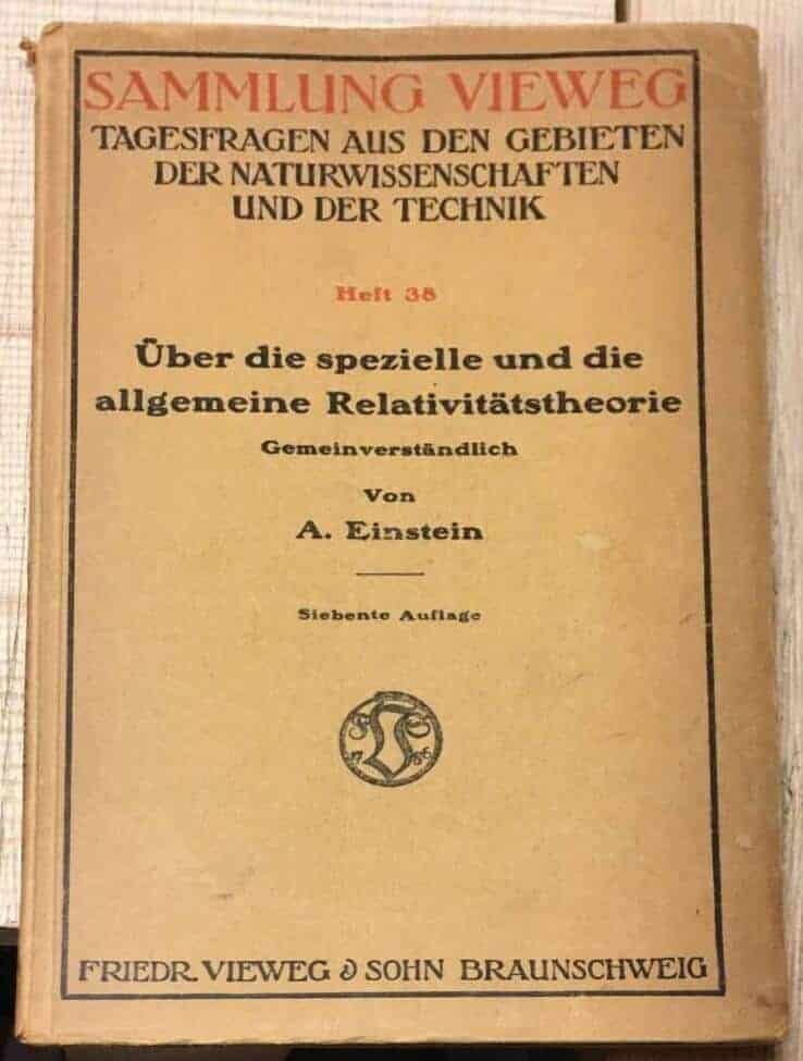 A Einstein : Über die spezielle und die allgemeine Relativitätstheorie. Gemeinverständlich.