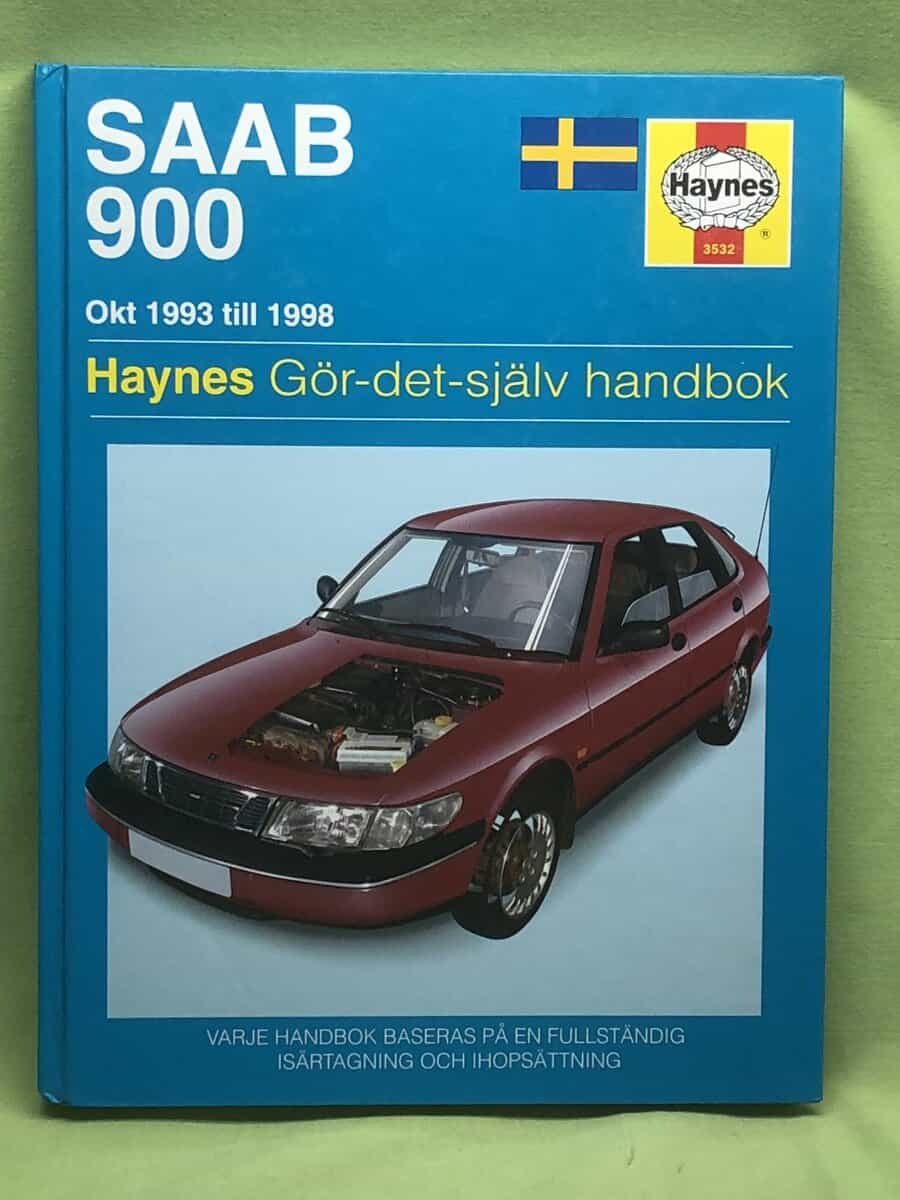 A. K. Legg : Saab 900