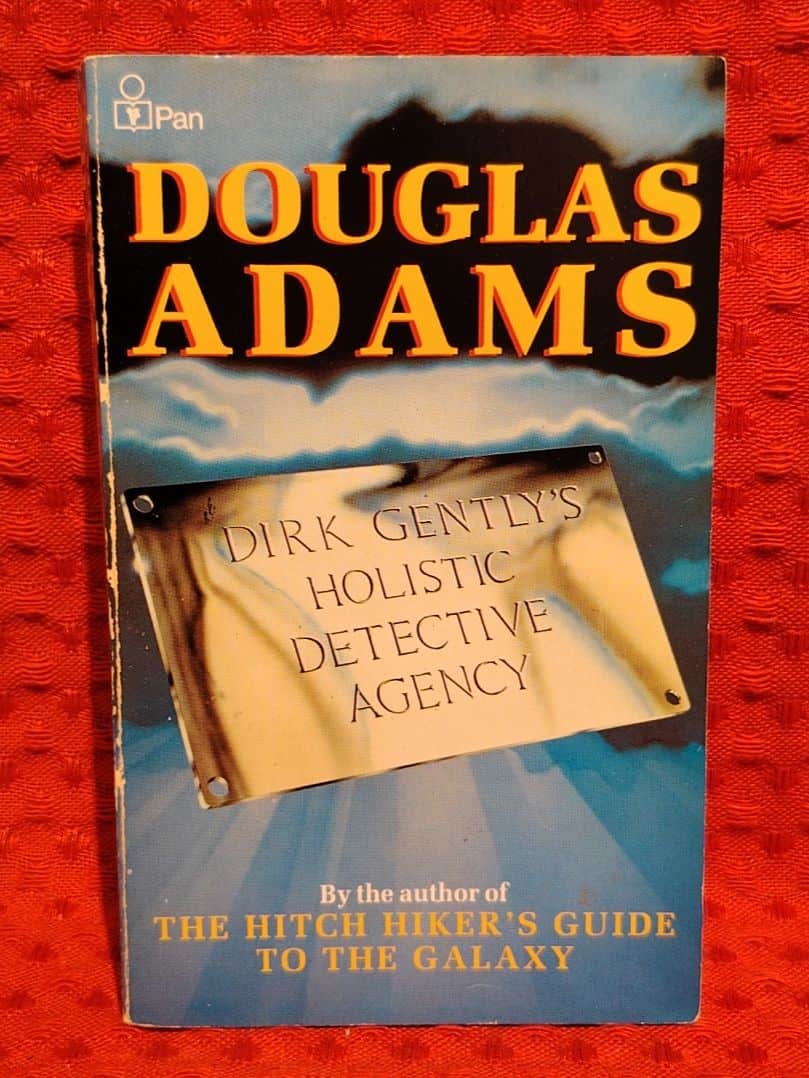 Adams, Douglas, 1952-2001 : Dirk Gently's holistic detective agency