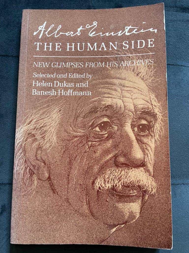 Albert Einstein : Albert Einstein