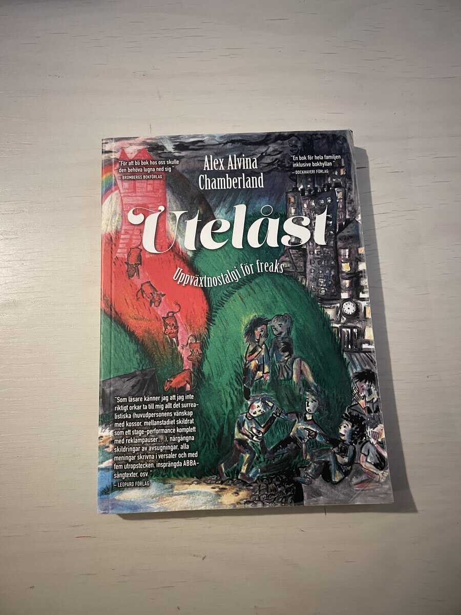 Alexander Alvina Chamberland : Utelåst uppväxtnostalgi för freaks