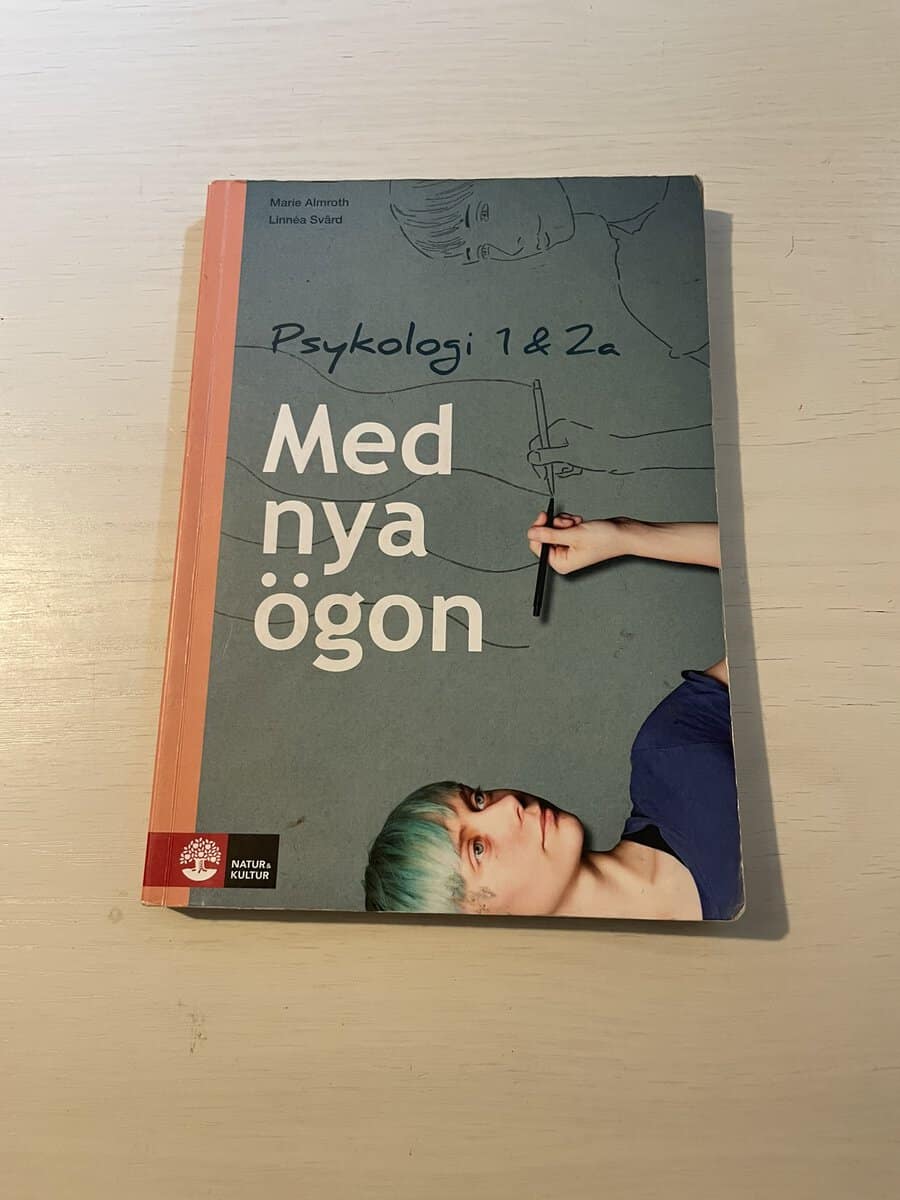 Almroth, Marie, Svärd, Linnéa : Med nya ögon