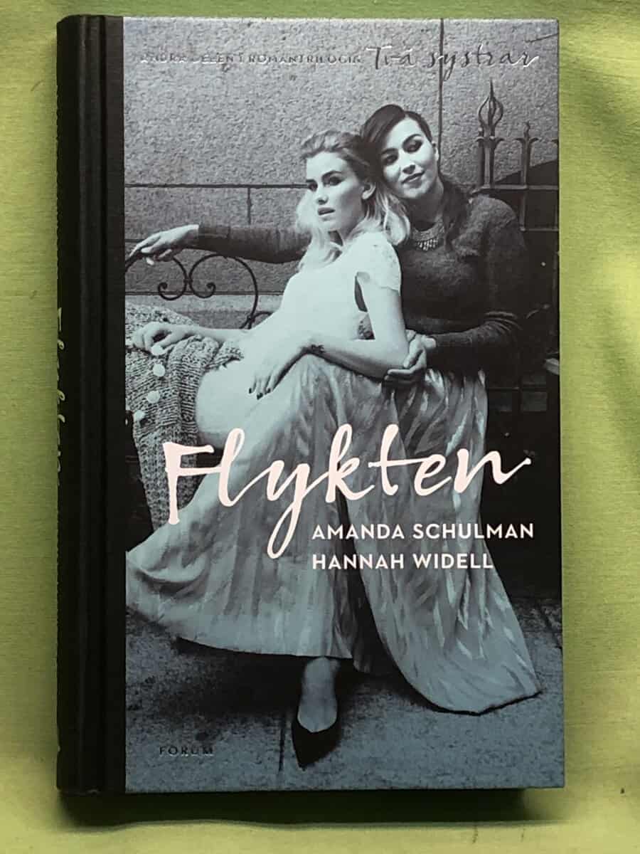 Schulman, Amanda, Widell, Hannah : Flykten