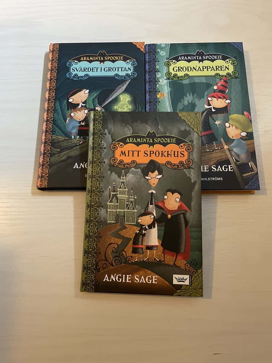 Angie Sage : Araminta Spookie 1-3 - Grodnapparen - Mitt spökhus - Svärdet i grottan
