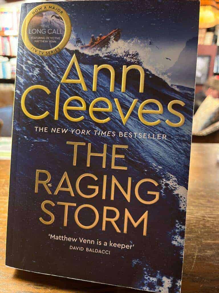 Ann Cleeves : The Raging Storm