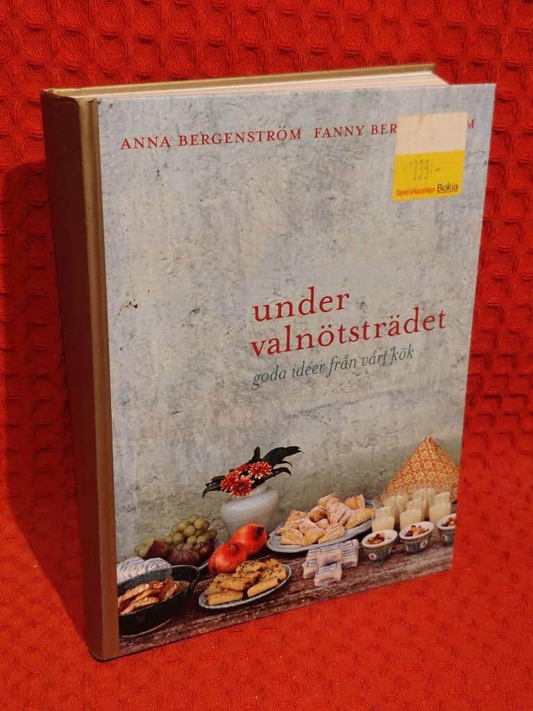 Anna Bergenström : Under valnötsträdet