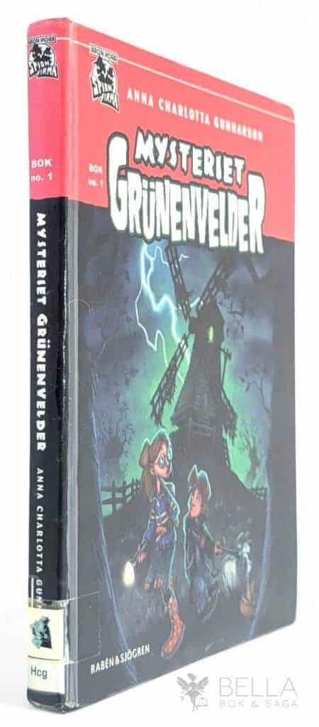 Anna Charlotta Gunnarson : Mysteriet Grünenvelder - Spionfirma Aronnora - Bok 1