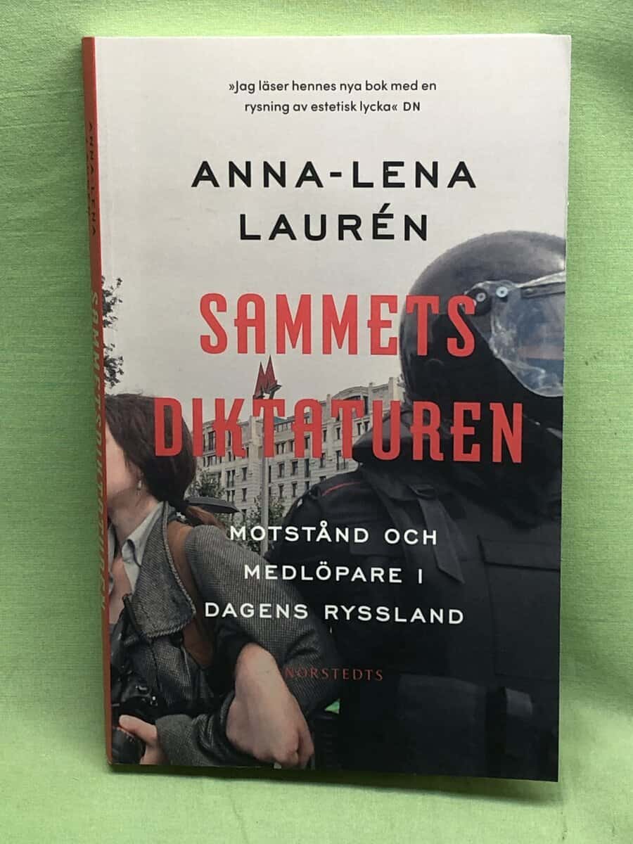 Anna-Lena Laurén : Sammetsdiktaturen