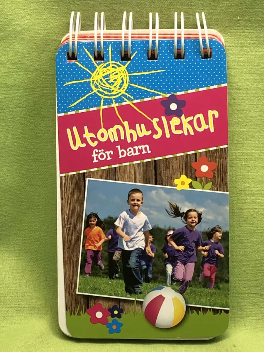 Anne Scheller : Utomhuslekar för barn