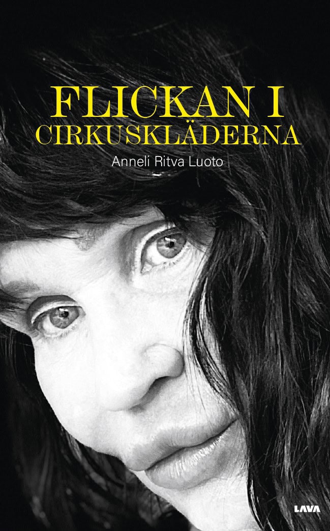 Anneli Luoto : Flickan i cirkuskläderna