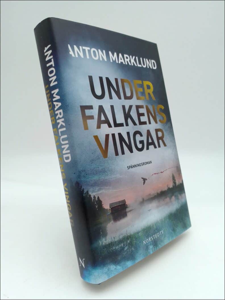Anton Marklund : Under falkens vingar