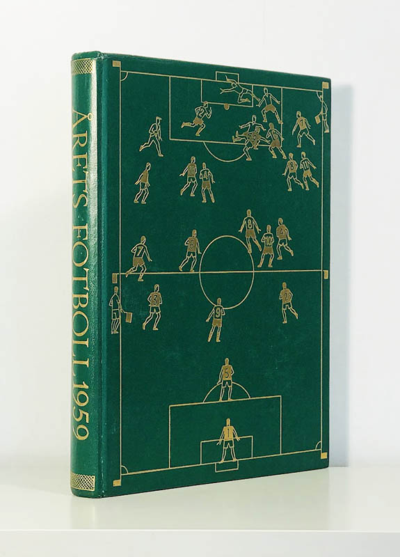 Årets Fotboll 1959 (Årgång 4). Allt som hänt inom svensk fotboll spelåret 1957-1958. ...