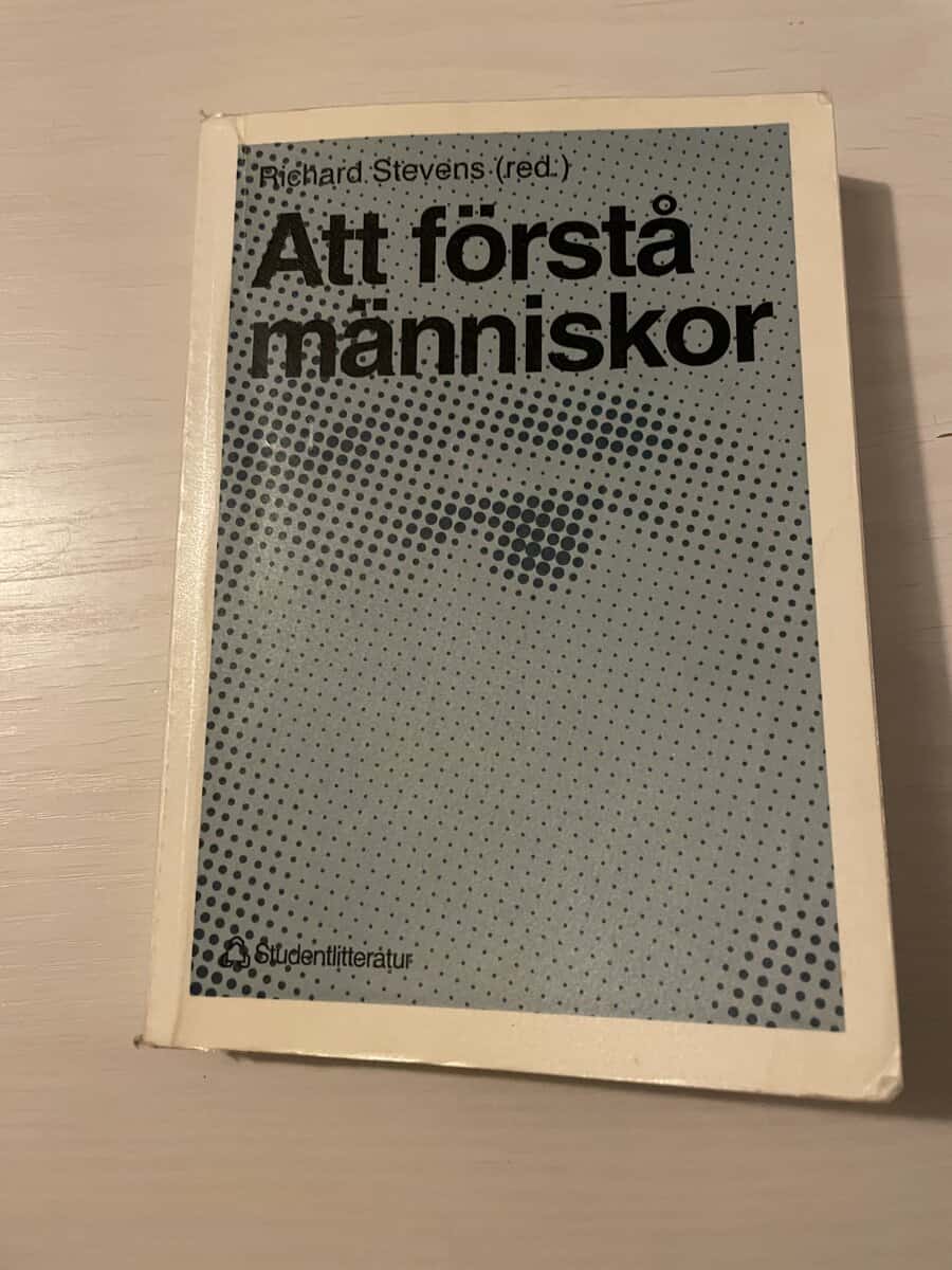 Att förstå människor socialpsykologiska aspekter på jag, medvetande och identitet