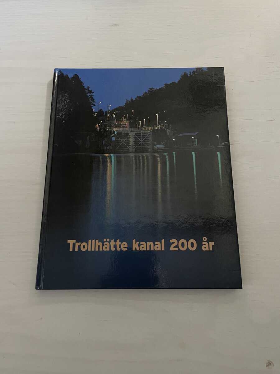 Bengt Lindström : Trollhätte kanal 200 år
