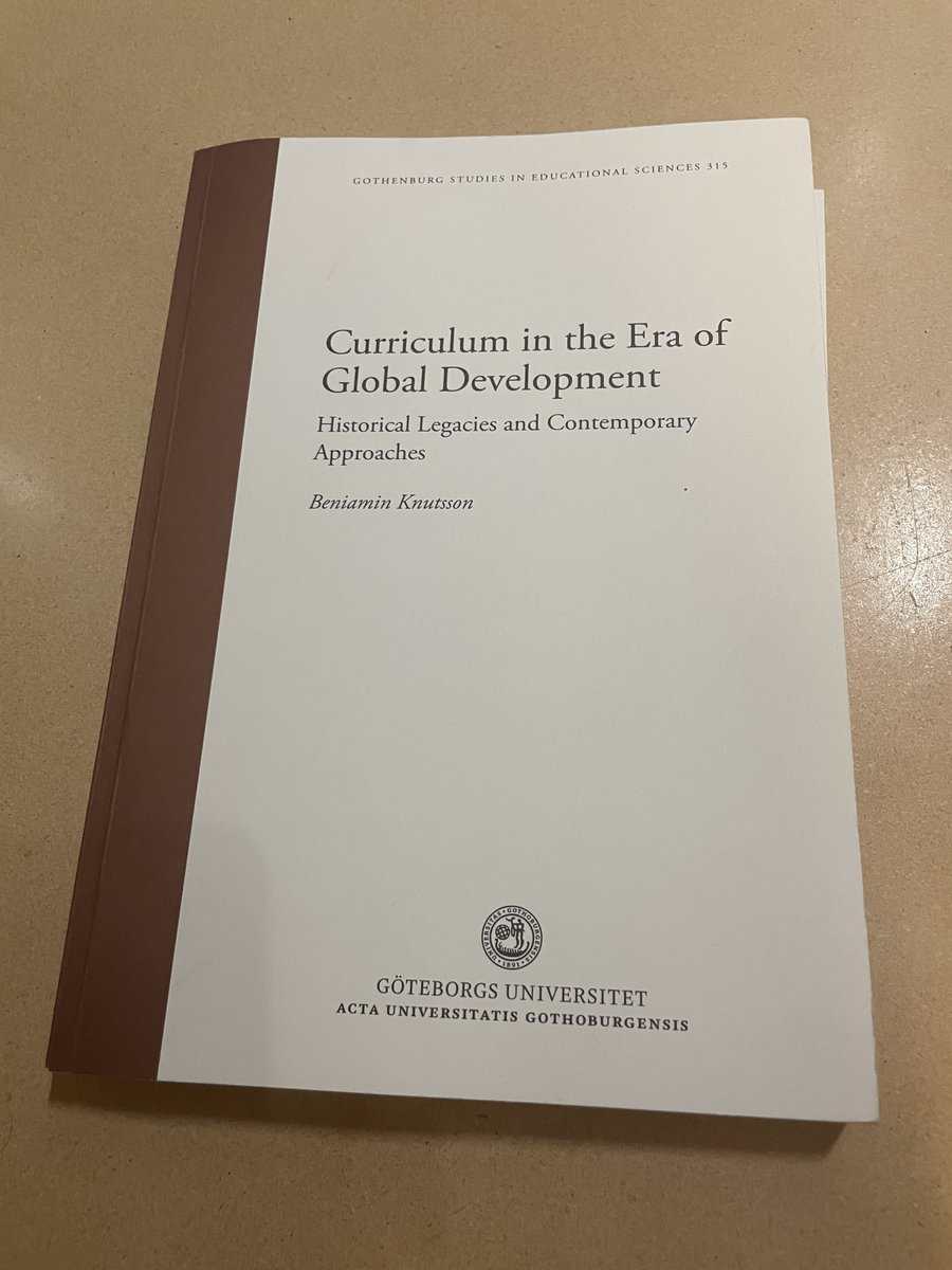 Beniamin Knutsson : Curriculum in the era of global development historical legacies and contemporary approaches