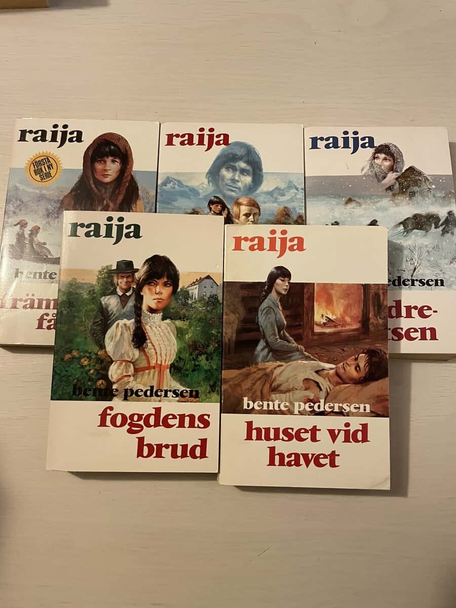Bente Pedersen : Raija 1-5 - Främmande fågel - Brustna vingar - Huldreplatsen - Fogdens brud - Huset vid havet