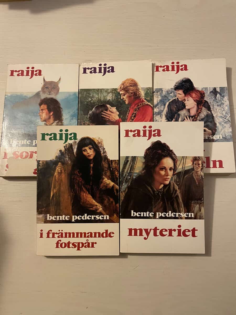 Bente Pedersen : Raija 21-25 - I sorgens skuggar - Mannen med masken - Guldfågeln - I främmande fotspår - Myteriet