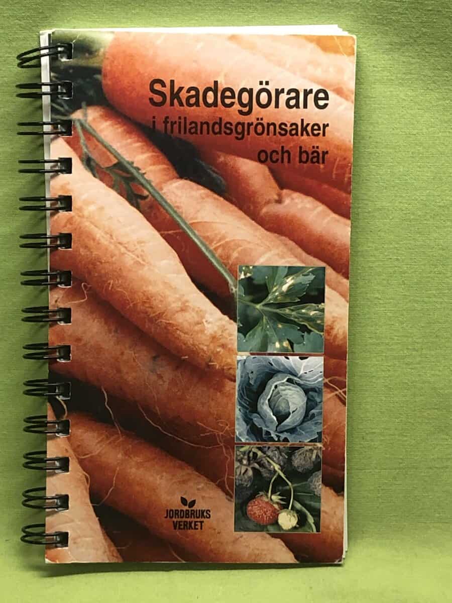 Boel Sandskär : Skadegörare i frilandsgrönsaker och bär