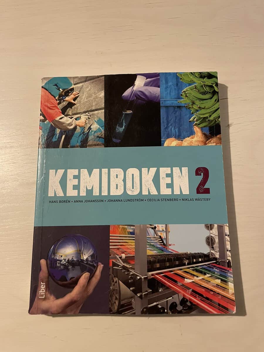 Borén, Hans, Johansson, Anna, Lundström, Johanna, Stenberg, Cecilia, Wästeby, Niklas : Kemiboken 2