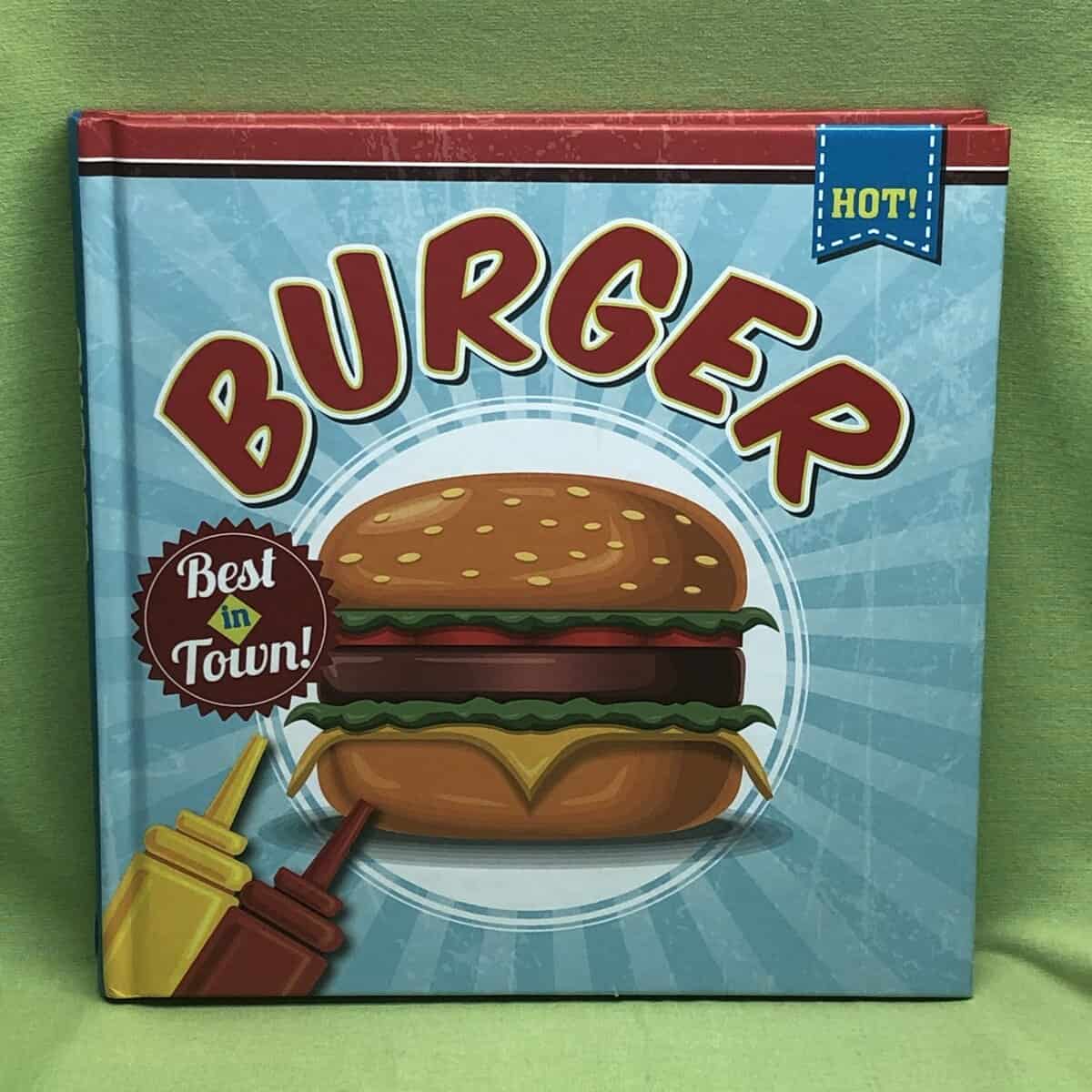 BURGER – Best in Town – Den ultimata burgar-boken (svensk text)