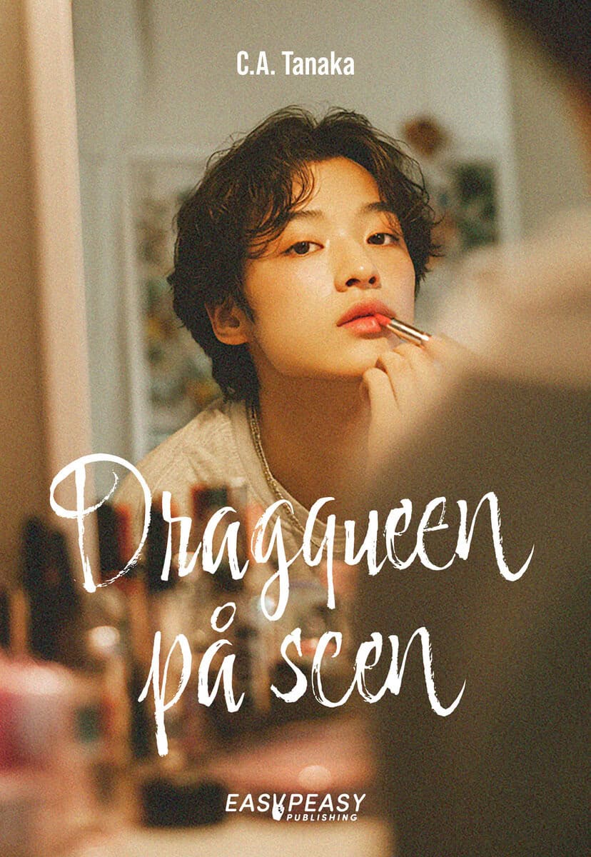 C.A. Tanaka : Dragqueen på scen