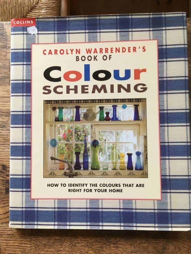 Carolyn Warrender : Colour Scheming