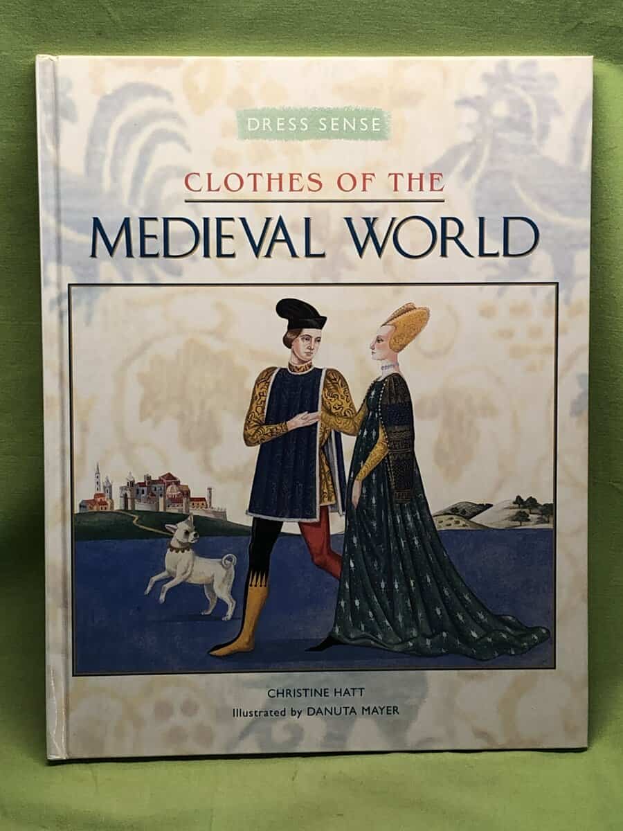 Carson-Dellosa Publishing : Clothes of the Medieval World