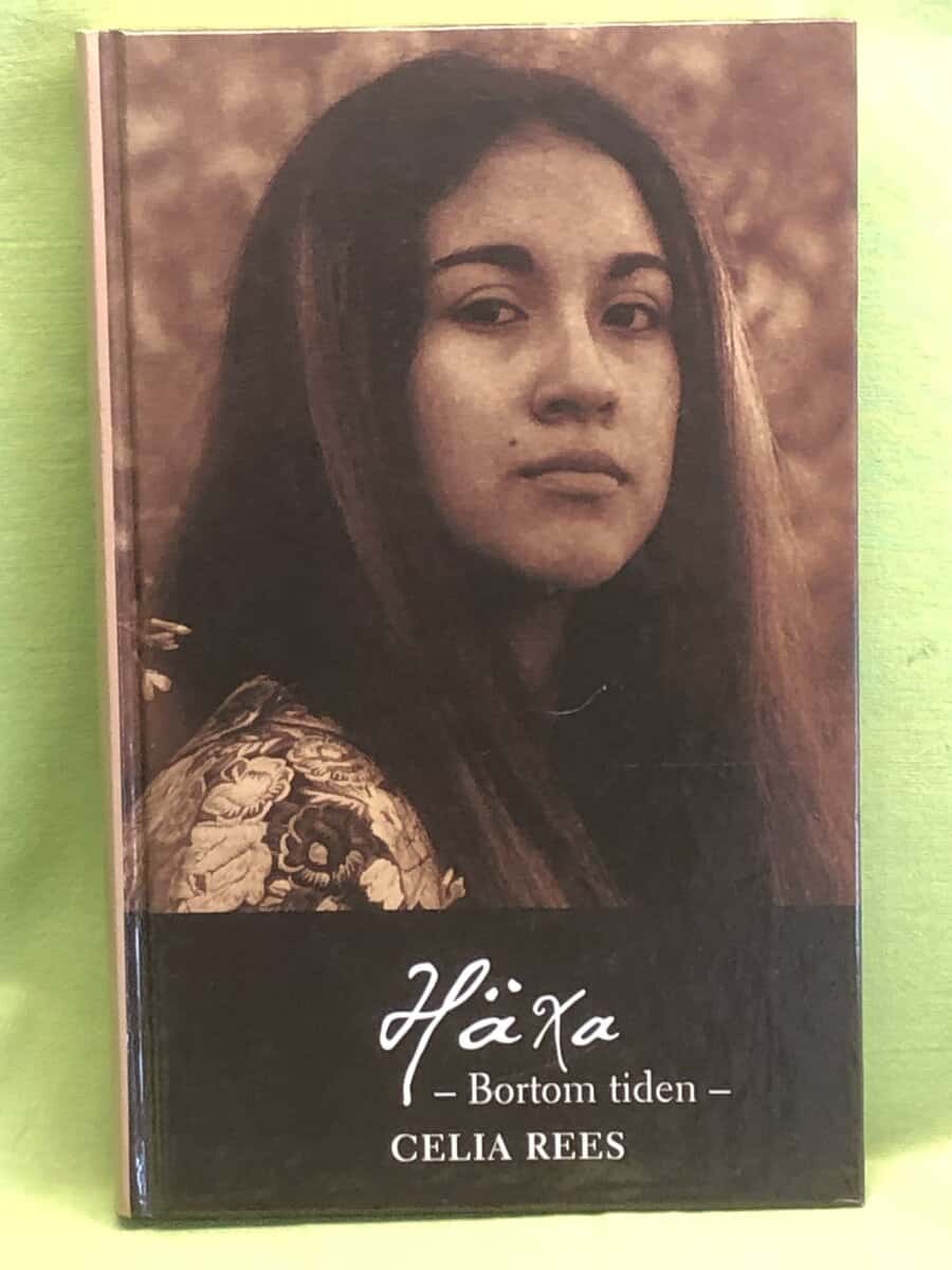 Celia Rees : Häxa - bortom tiden