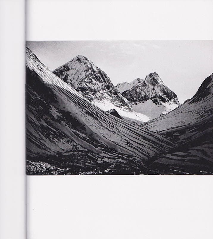 Claes Grundsten : Claes Grundsten, Fotografier. Blommor och berg