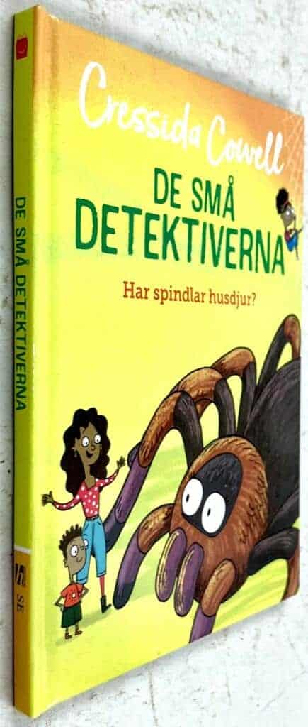 Cressida Cowell : Har spindlar husdjur? De små detektiverna