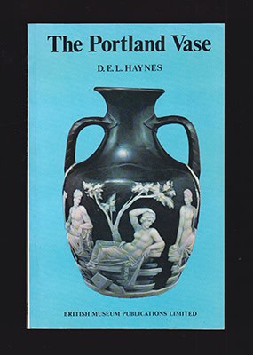 D. E. L. Haynes : The Portland Vase