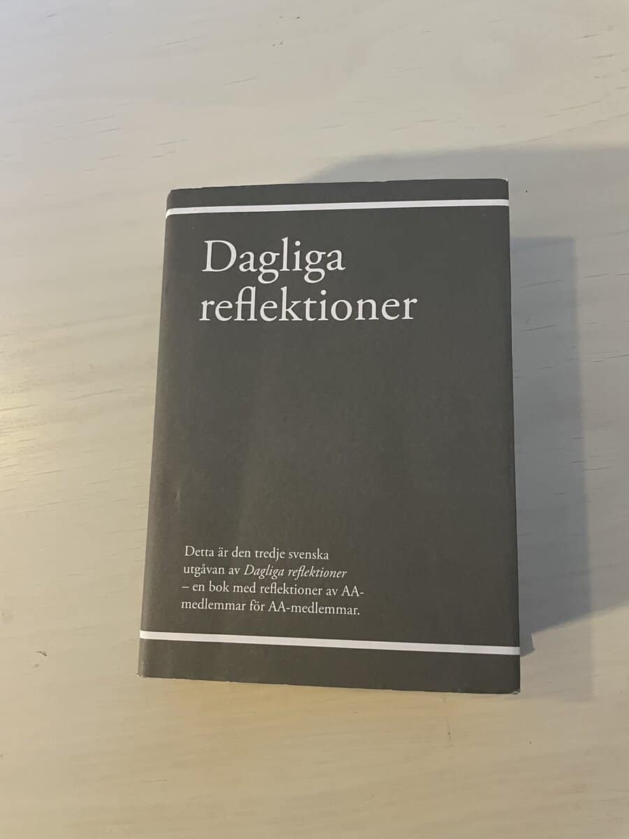 Dagliga reflektioner en bok med reflektioner av AA-medlemmar för AA-medlemmar