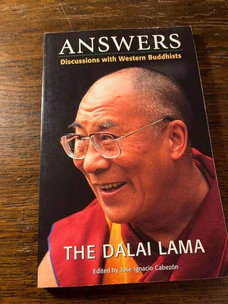 Dalai Lama : Answers - discussions with western Buddhists