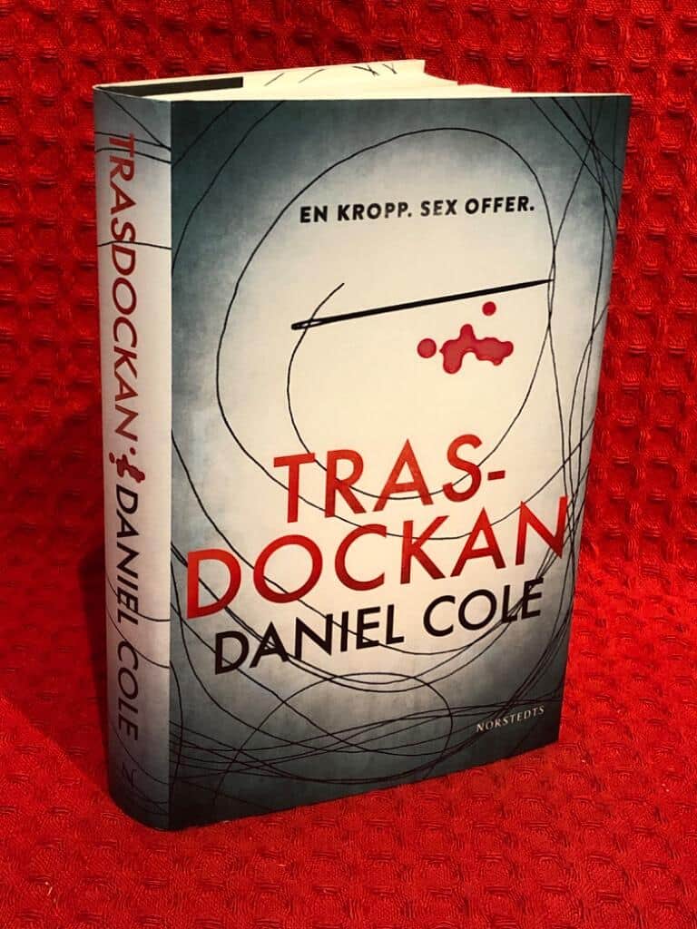 Daniel Cole : Trasdockan