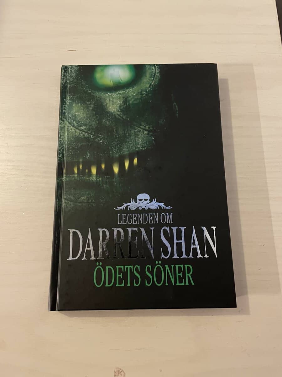 Darren Shan : Legenden om Darren Shan 12 - Ödets söner