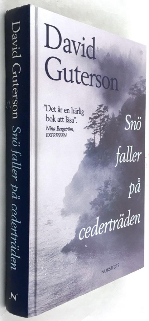 David Guterson : Snö faller på cederträden