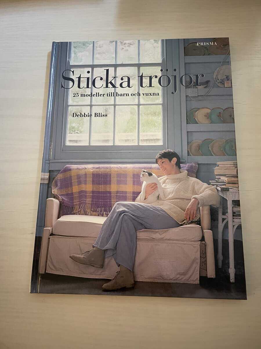 Debbie Bliss : Sticka tröjor 25 mönster till baby, barn och vuxna