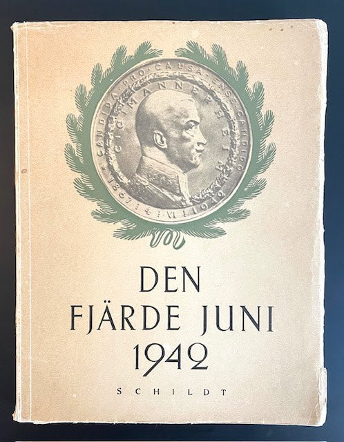 Den fjärde juni 1942. Hyllningarna för marskalken av Finland friherre Carl Gustav Mannerheim på 75-årsdagen.