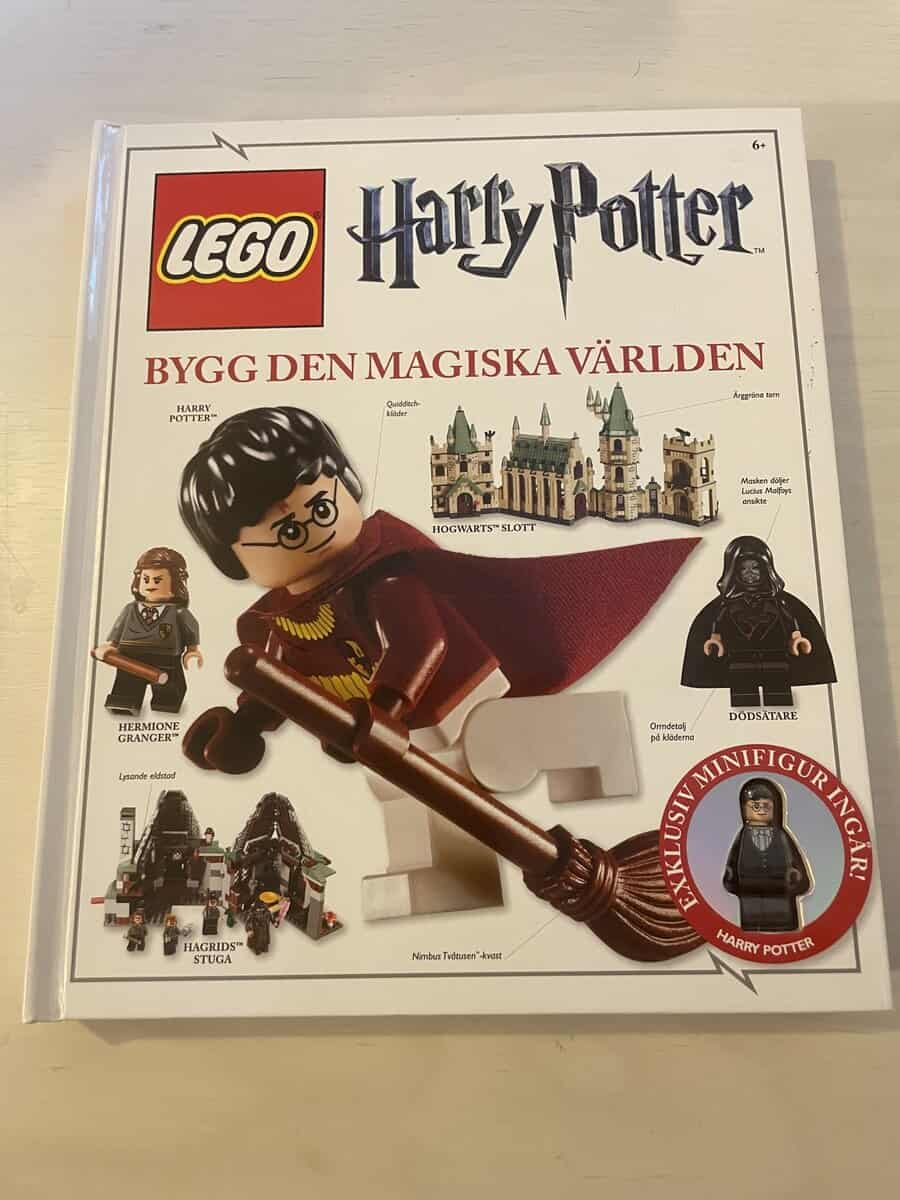 Elizabeth Dowsett : LEGO Harry Potter
