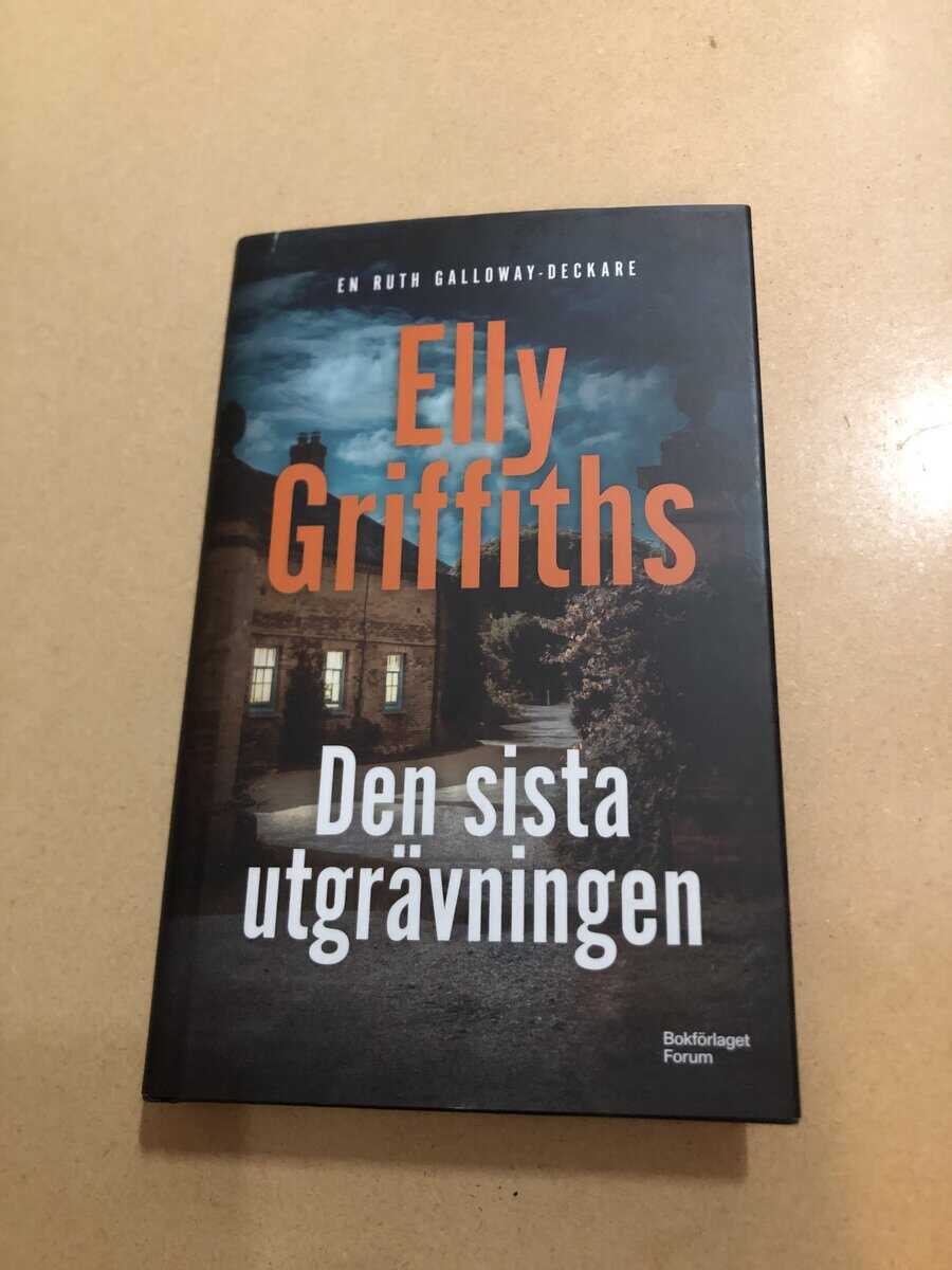Elly Griffiths : Den sista utgrävningen