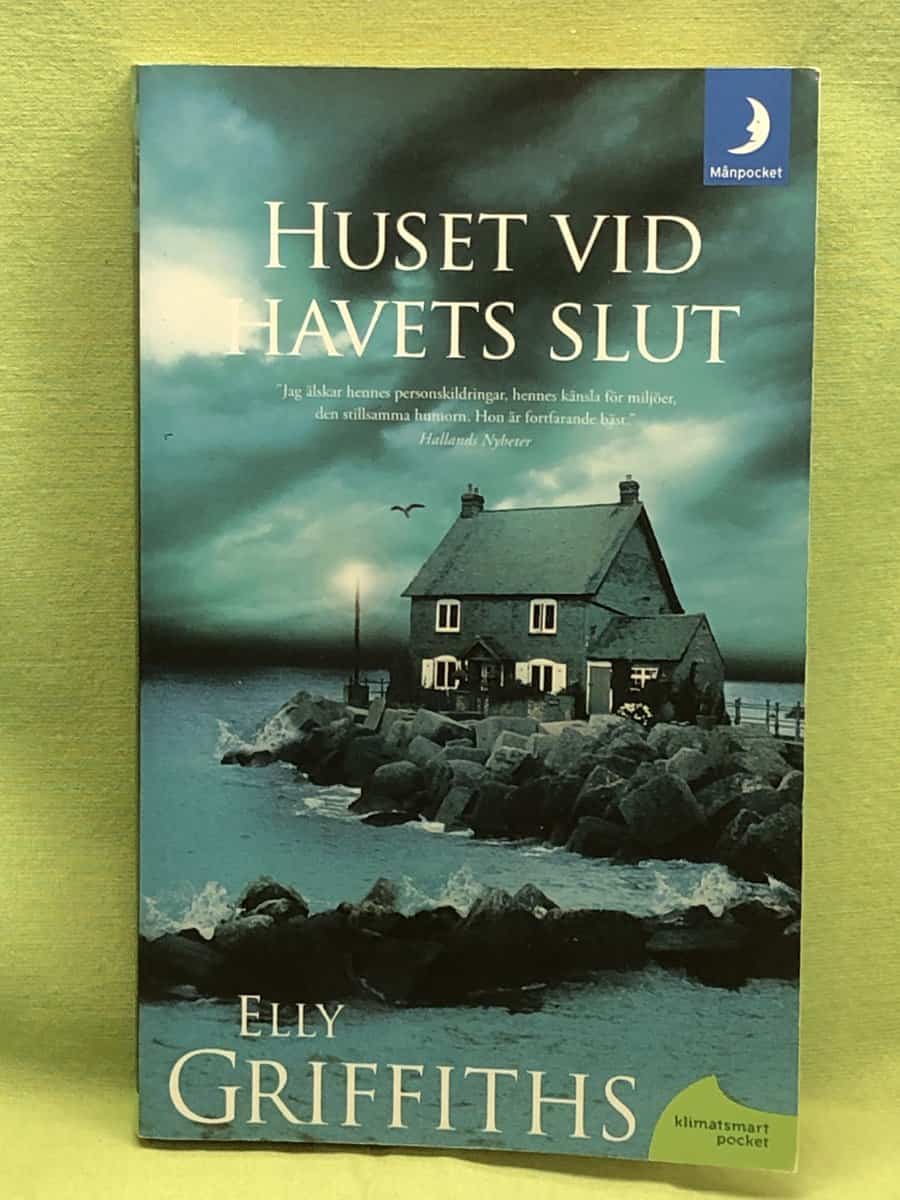 Elly Griffiths : Huset vid havets slut