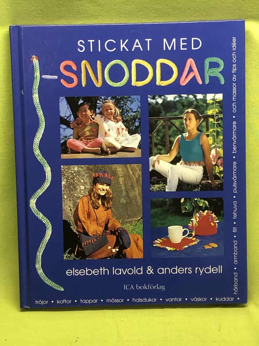 Elsebeth Lavold : Stickat med i-snoddar
