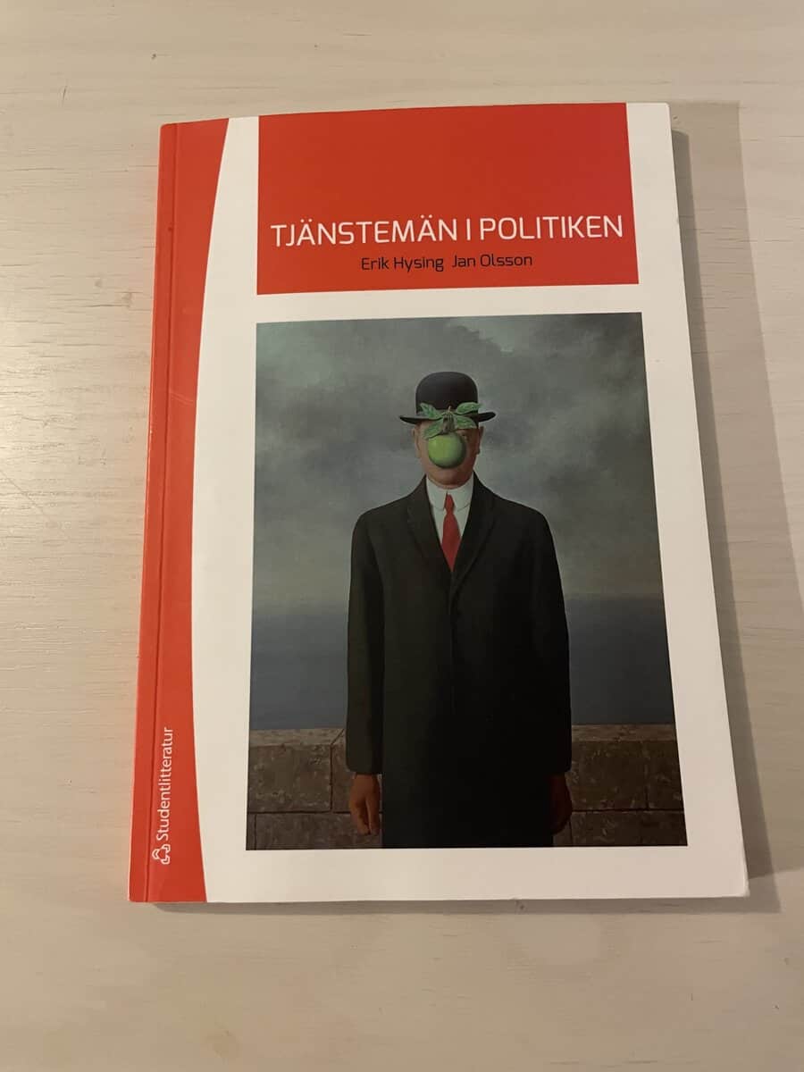 Erik Hysing : Tjänstemän i politiken