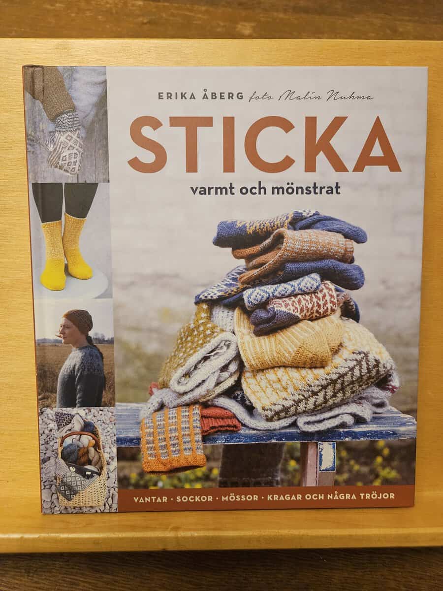 Erika Åberg : Sticka varmt och mönstrat