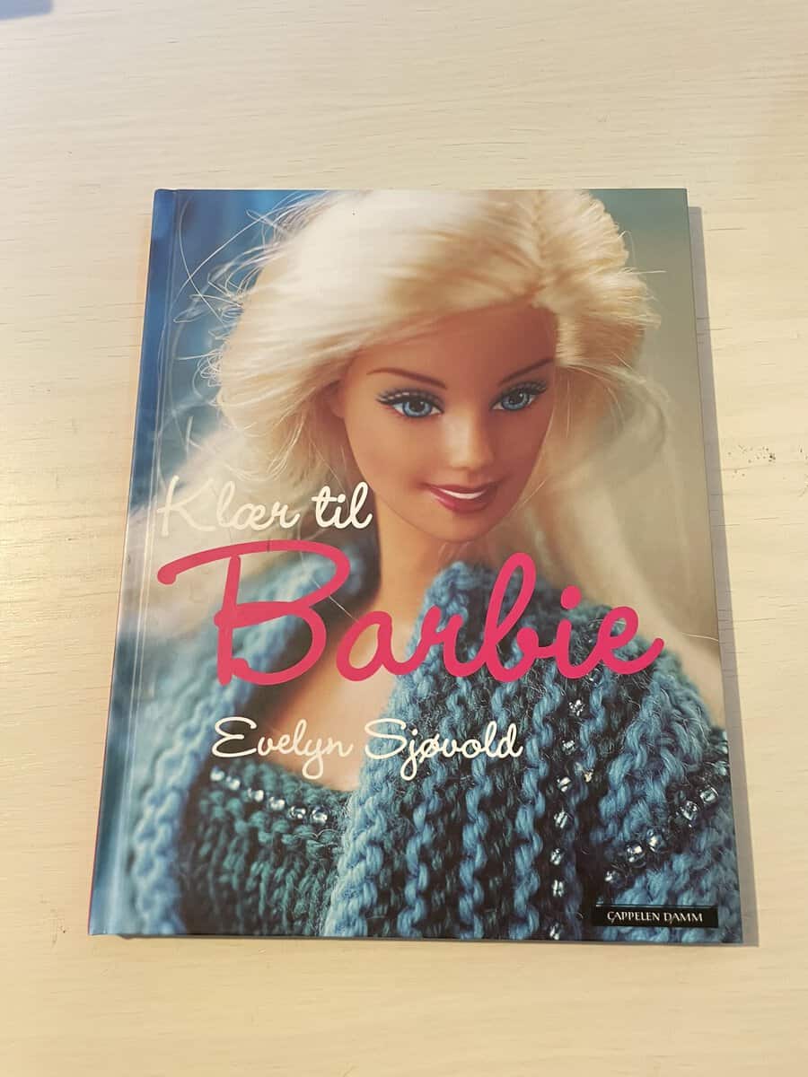 Evelyn Sjövold : Klær til Barbie - Klaer til Barbie