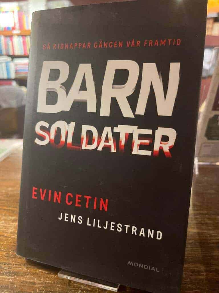 Evin Cetin : Barnsoldater
