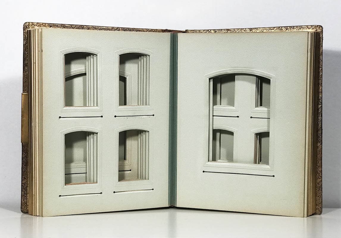 Fotoalbum i jugenstilfrån från början av 1900 med Ateljéporträtt (originalfotografier)