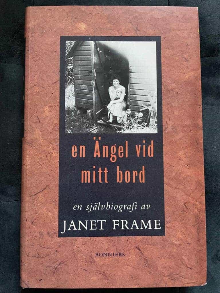 Frame, Janet ; Preis, Annika : En ängel vid mitt bord